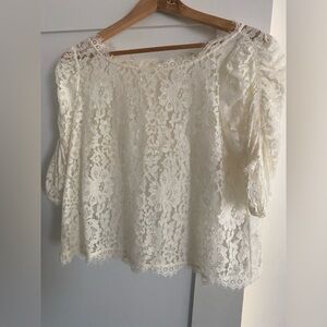Joie White Scalloped Sheer Lace Button Back Cropped Blouse Top with 3/4 sleeves